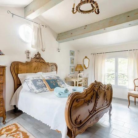 Agreable Chambre D'Hotes Avec Piscine Bed & Breakfast Le Beausset Bagian luar foto