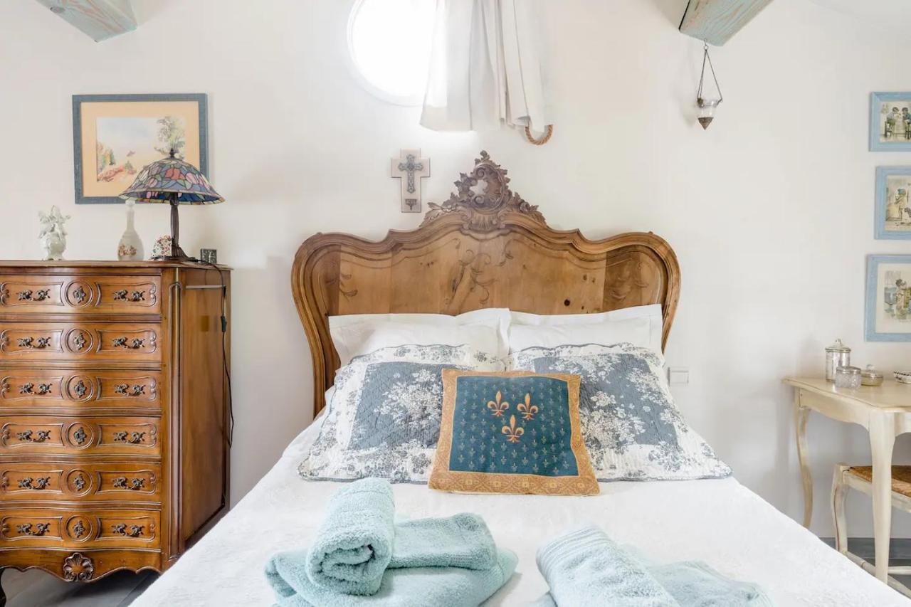Agreable Chambre D'Hotes Avec Piscine Bed & Breakfast Le Beausset Bagian luar foto